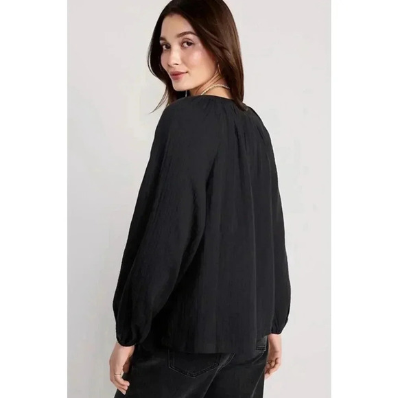 Women's old Navy Blouse, Black, Size Large - Picture 2 of 2
